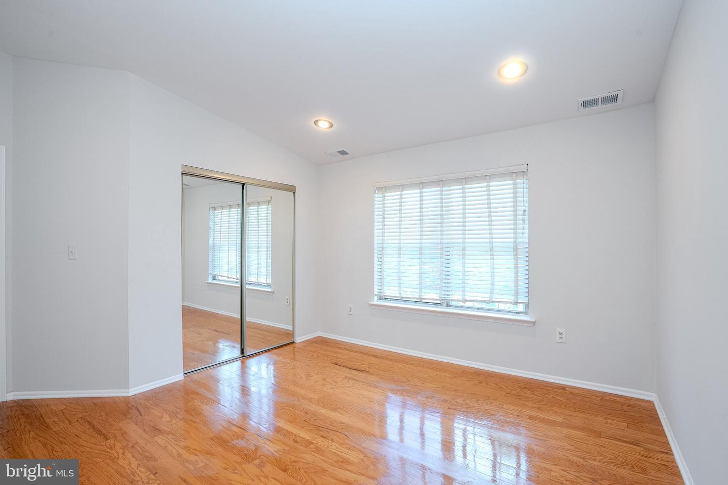 NJMX2013120 Property Photo 30
