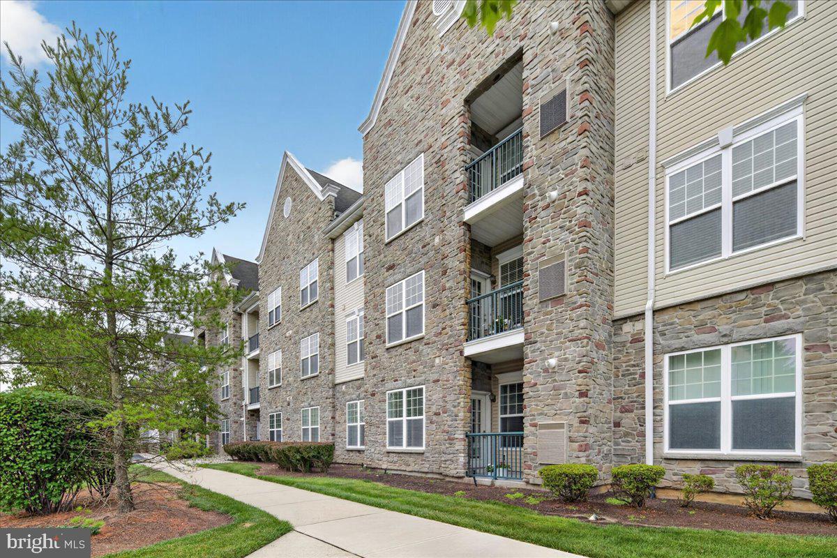 100 Middlesex 100 Middlesex Blvd #313 Property Photo 1