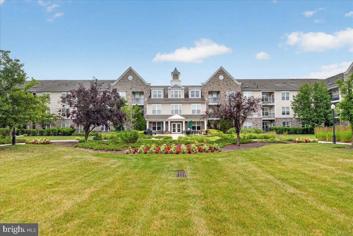 100 Middlesex 100 Middlesex Blvd #313 Property Photo 8