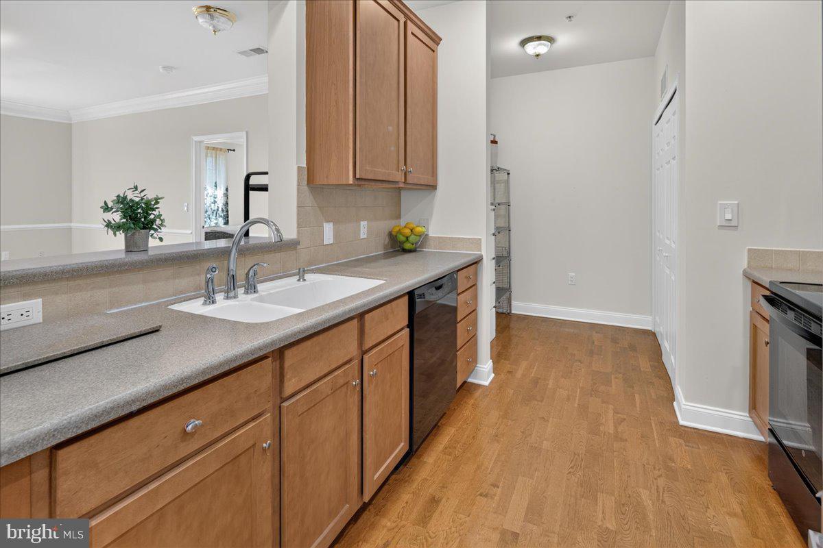 100 Middlesex 100 Middlesex Blvd #313 Property Photo 14
