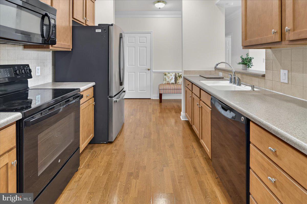 100 Middlesex 100 Middlesex Blvd #313 Property Photo 18