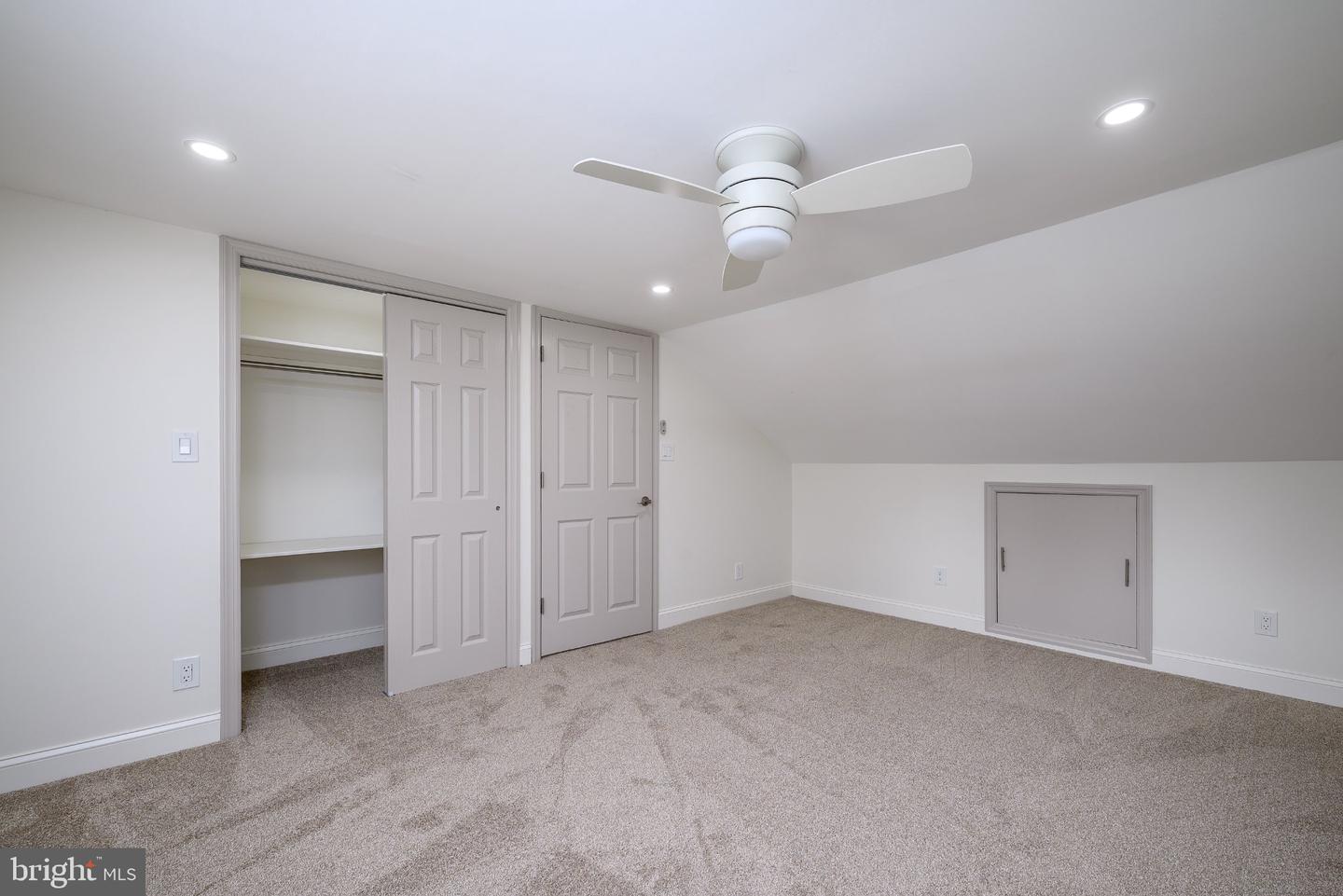 6 Avenue A Property Photo 18