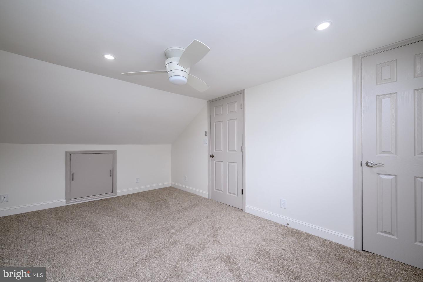 6 Avenue A Property Photo 21