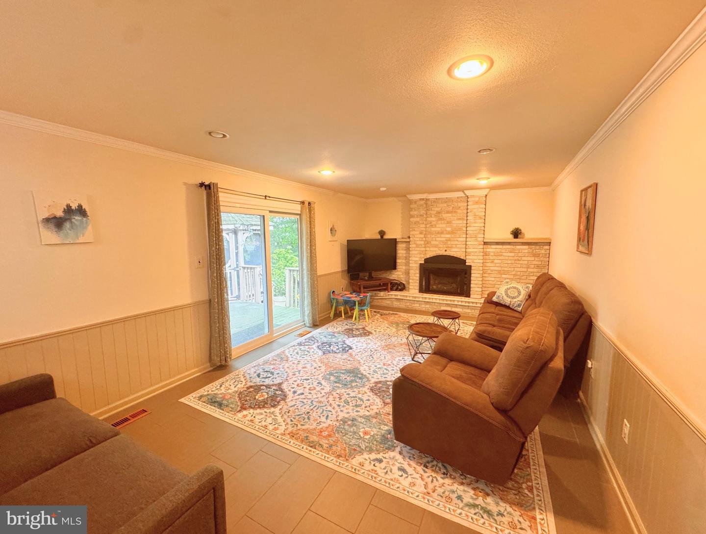 24 Poplar Ave Property Photo 9