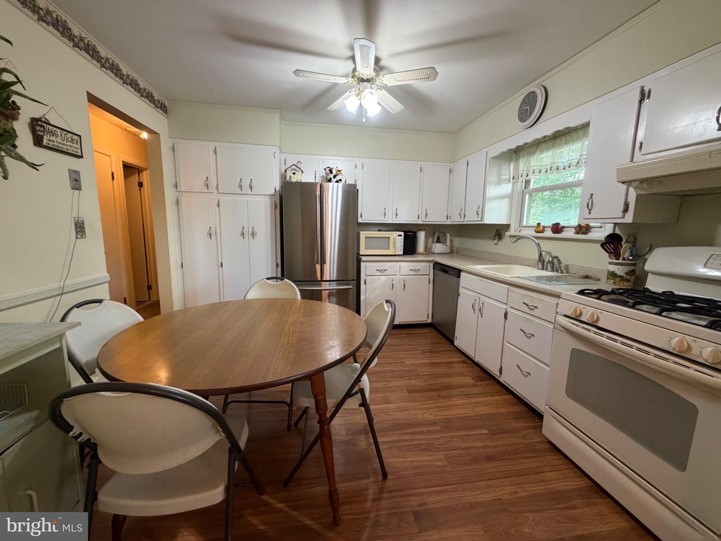 770 Adams Ln Property Photo 15