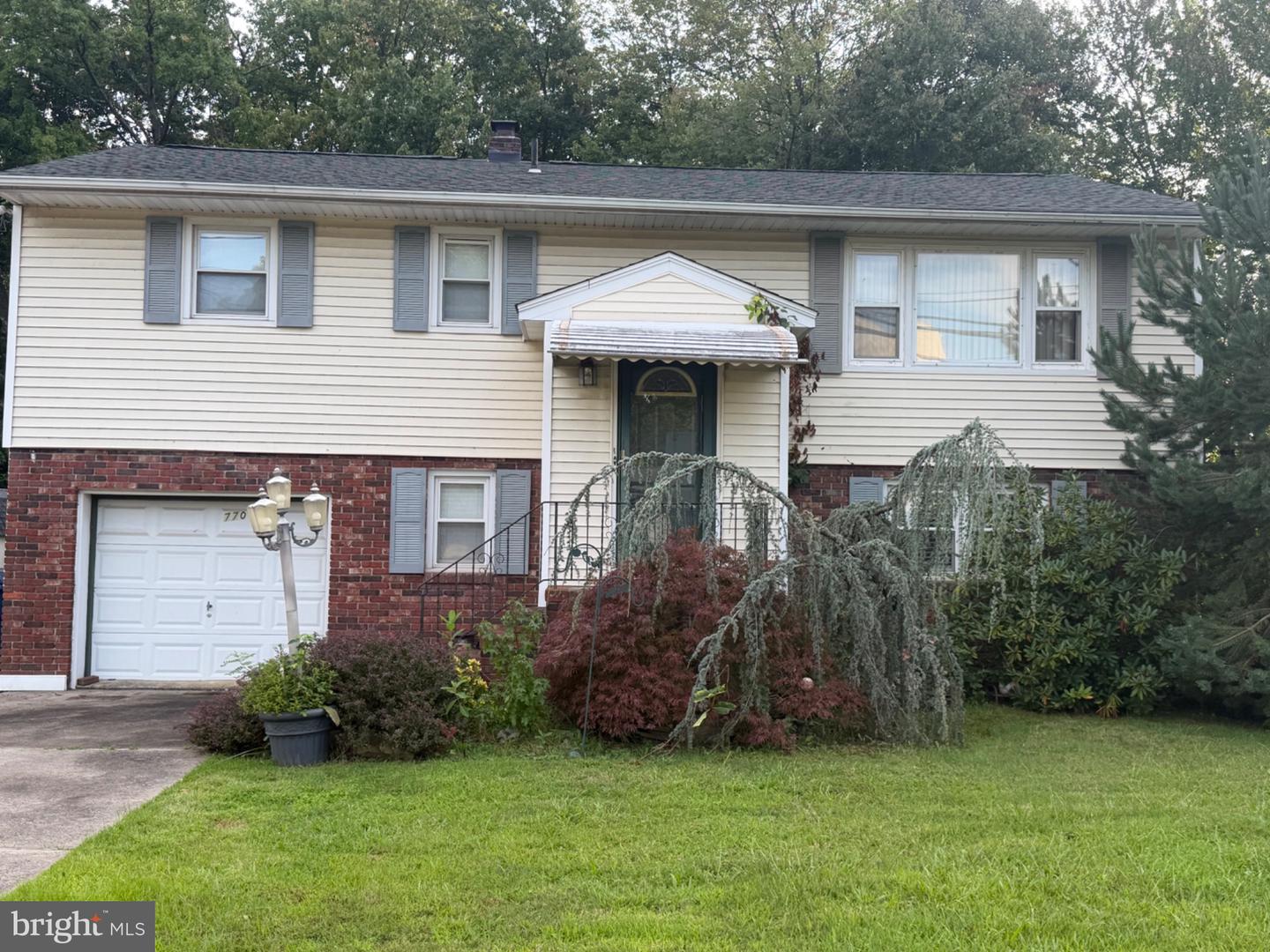 770 Adams Ln Property Photo 34