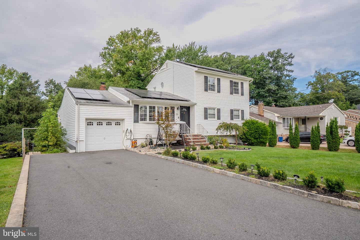 21 Pennington Property Photo 1