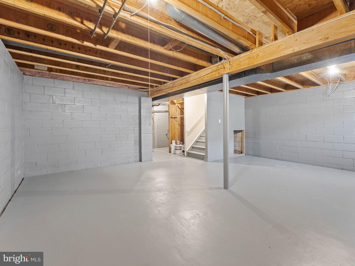 18 Spruce St Property Photo 9