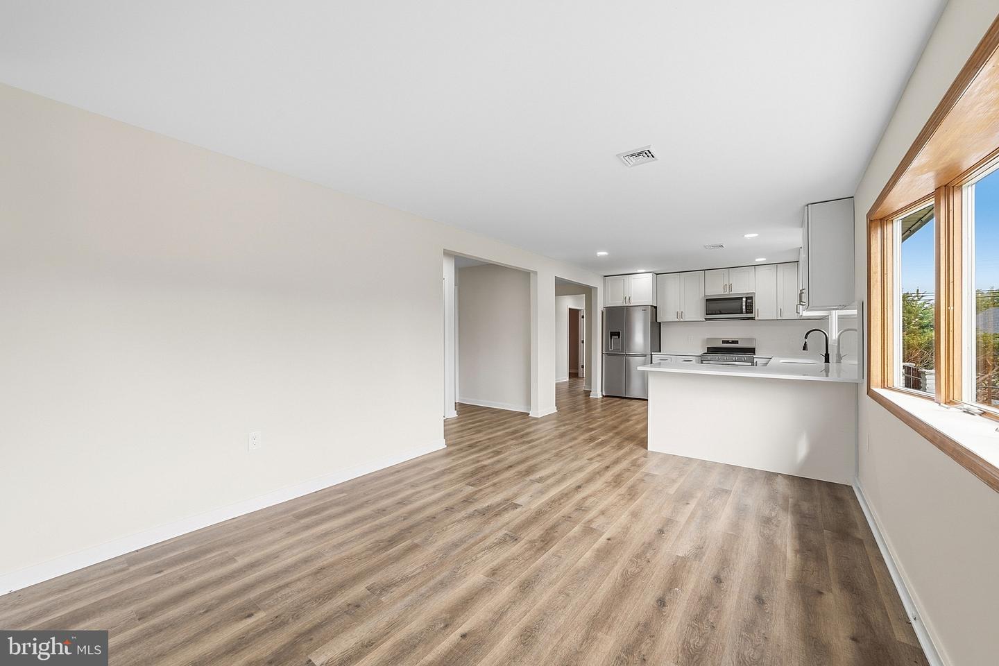 2 Kendall Drive Property Photo 5