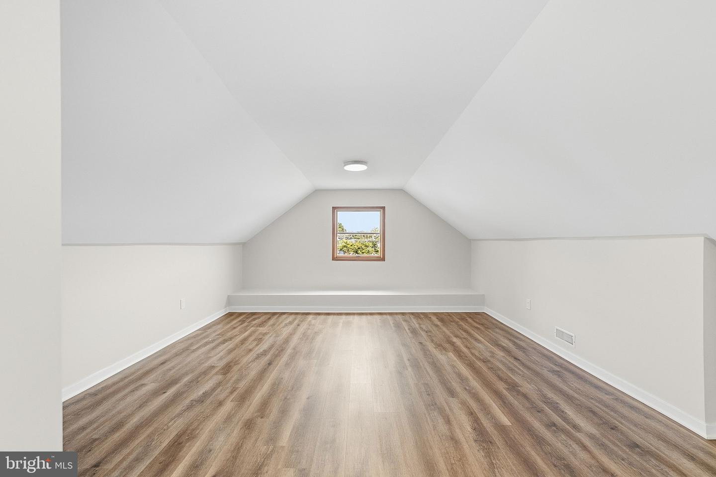 2 Kendall Drive Property Photo 27