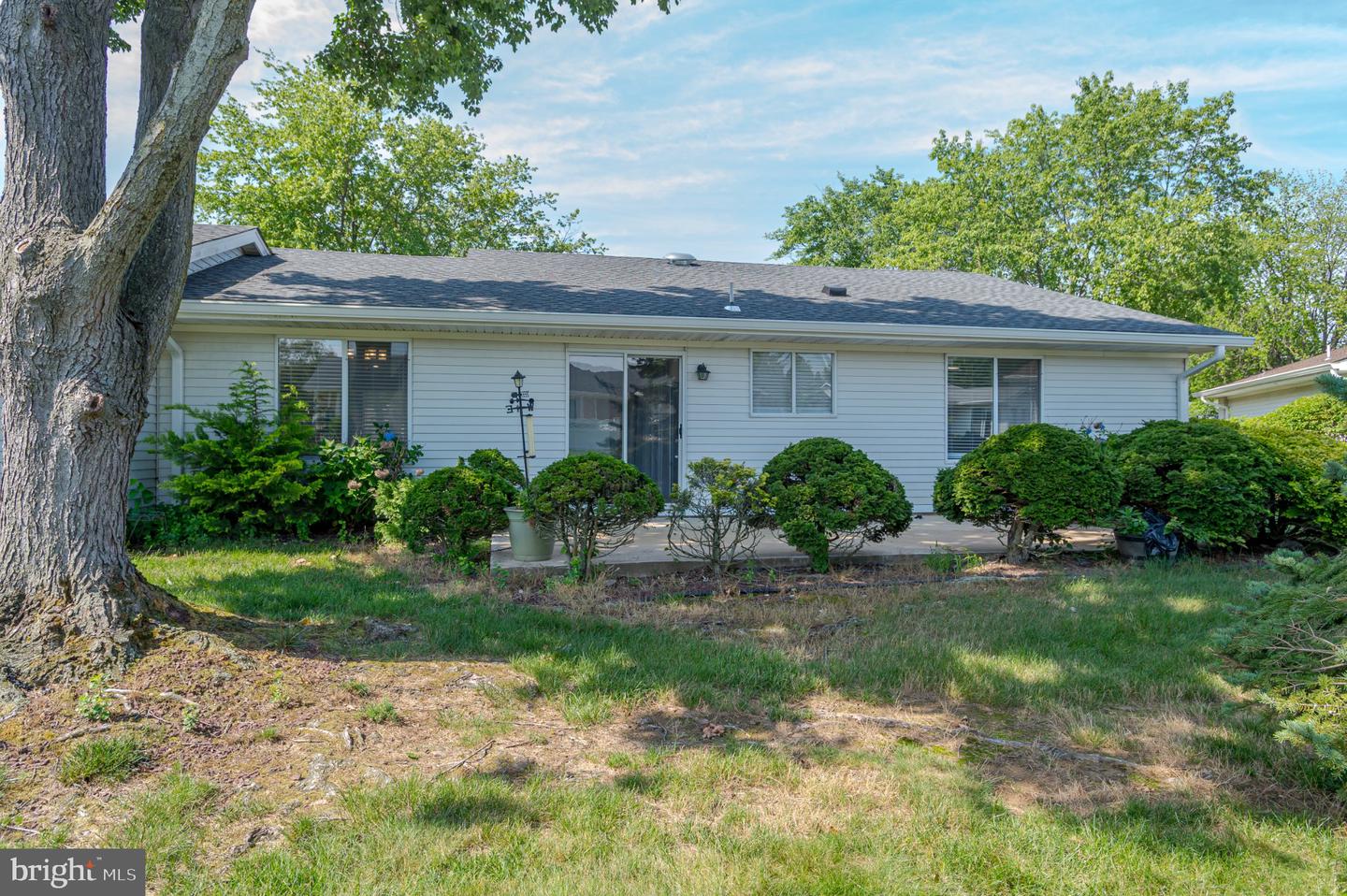 742 Pompton Rd Property Photo 1
