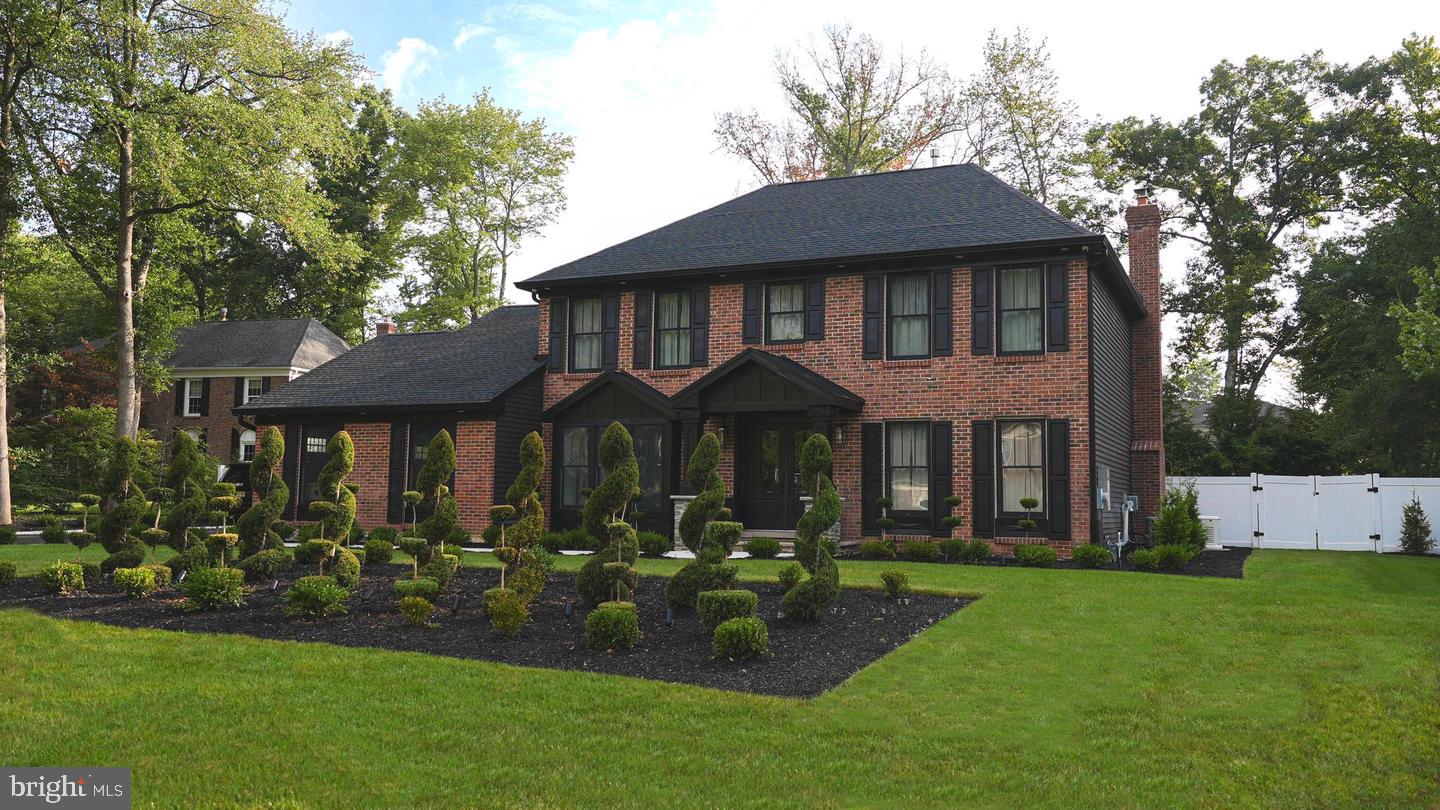 9 Wood Lake Ct Property Photo 1