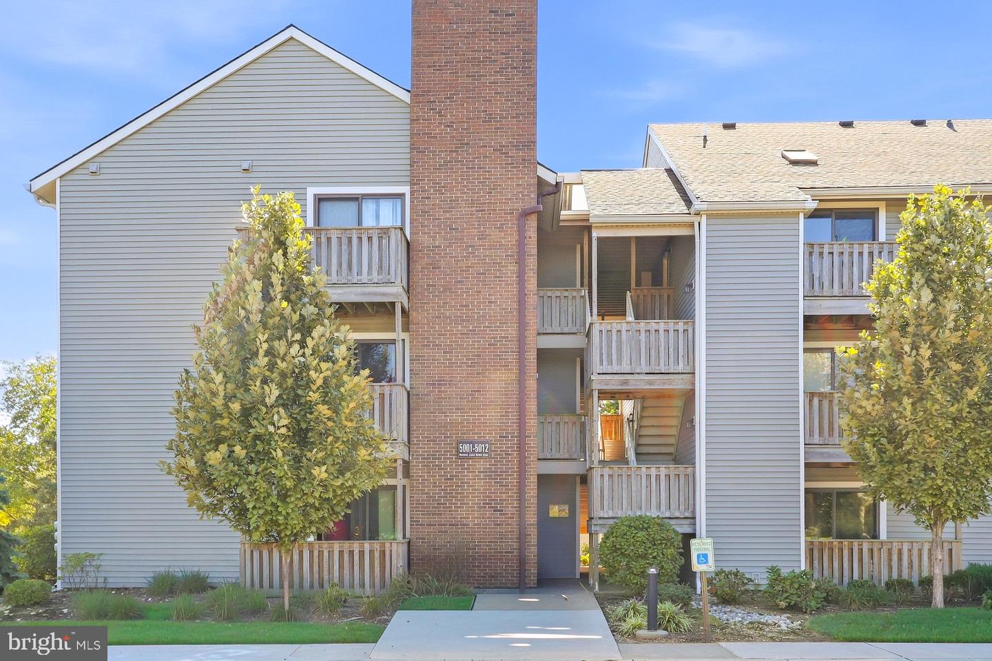 5007 Ravens Crest Dr Property Photo 1