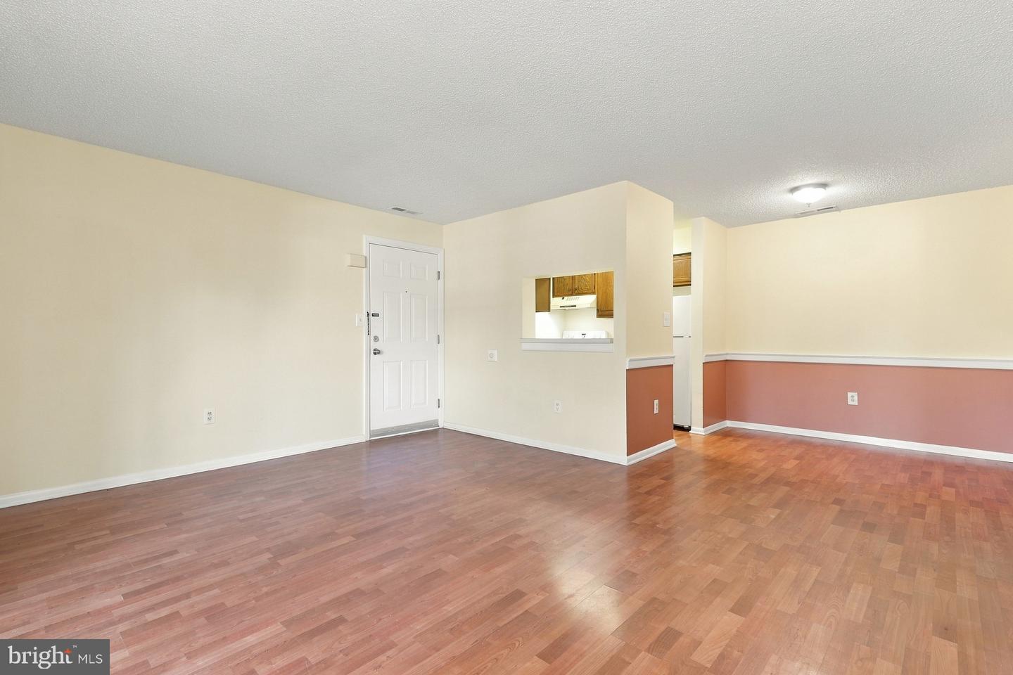 5007 Ravens Crest Dr Property Photo 3
