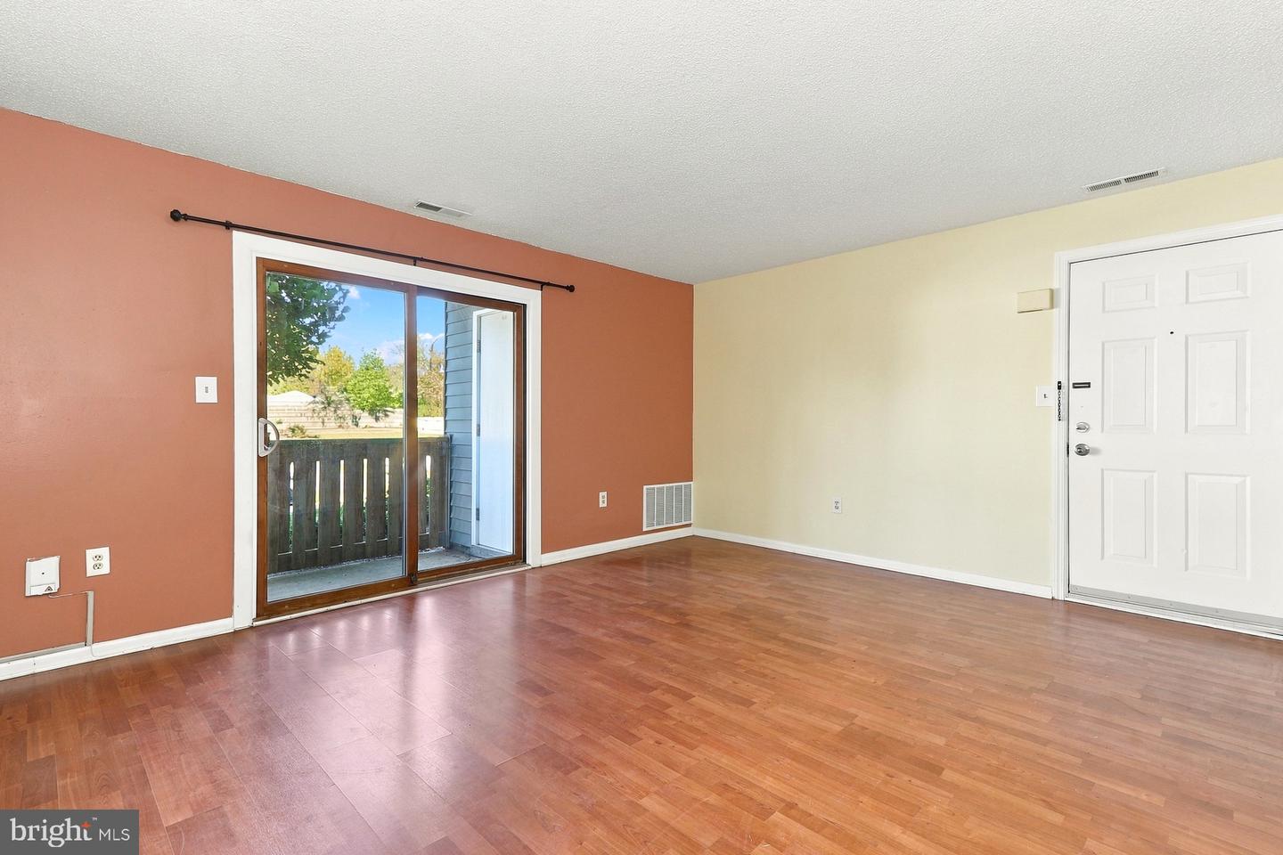 5007 Ravens Crest Dr Property Photo 6