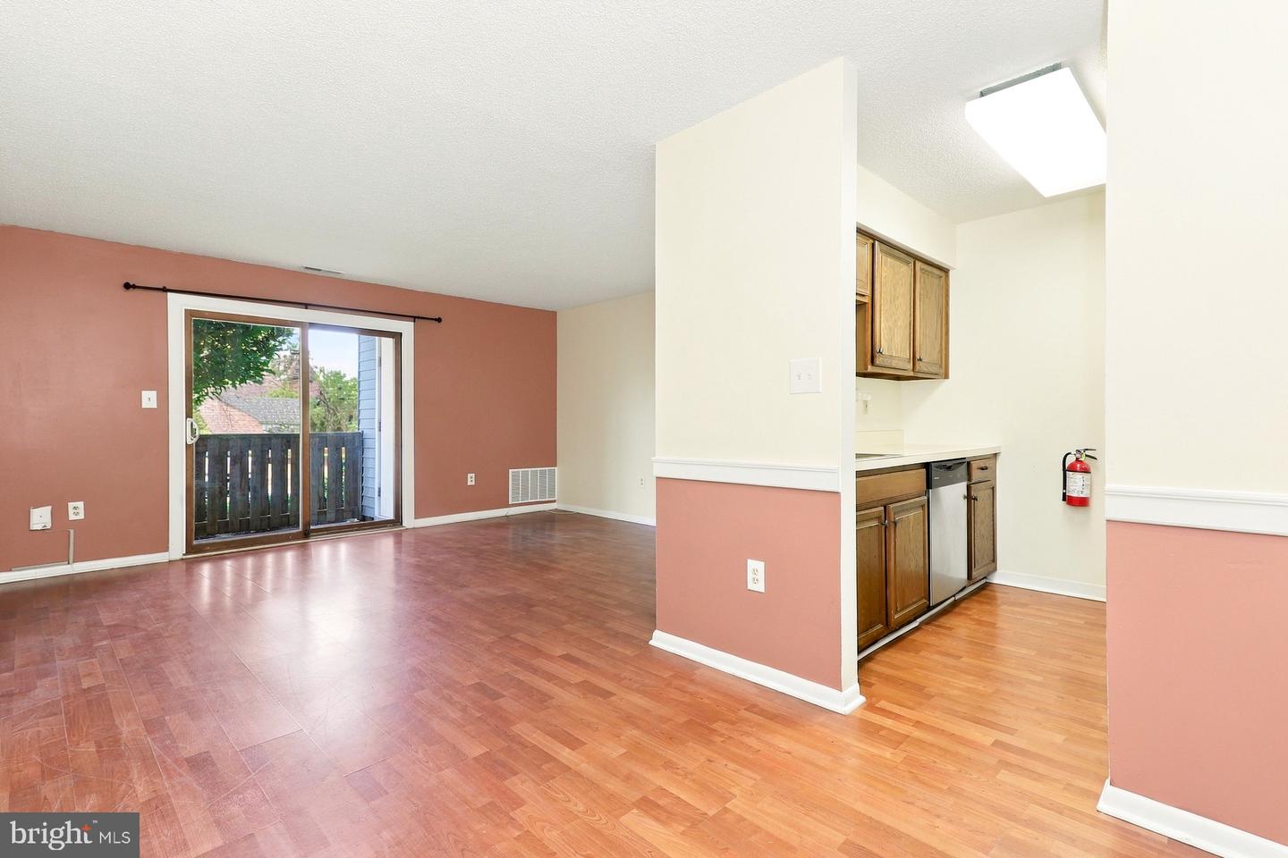 5007 Ravens Crest Dr Property Photo 7