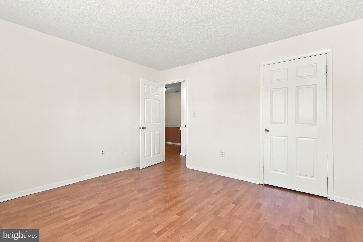 5007 Ravens Crest Dr Property Photo 10