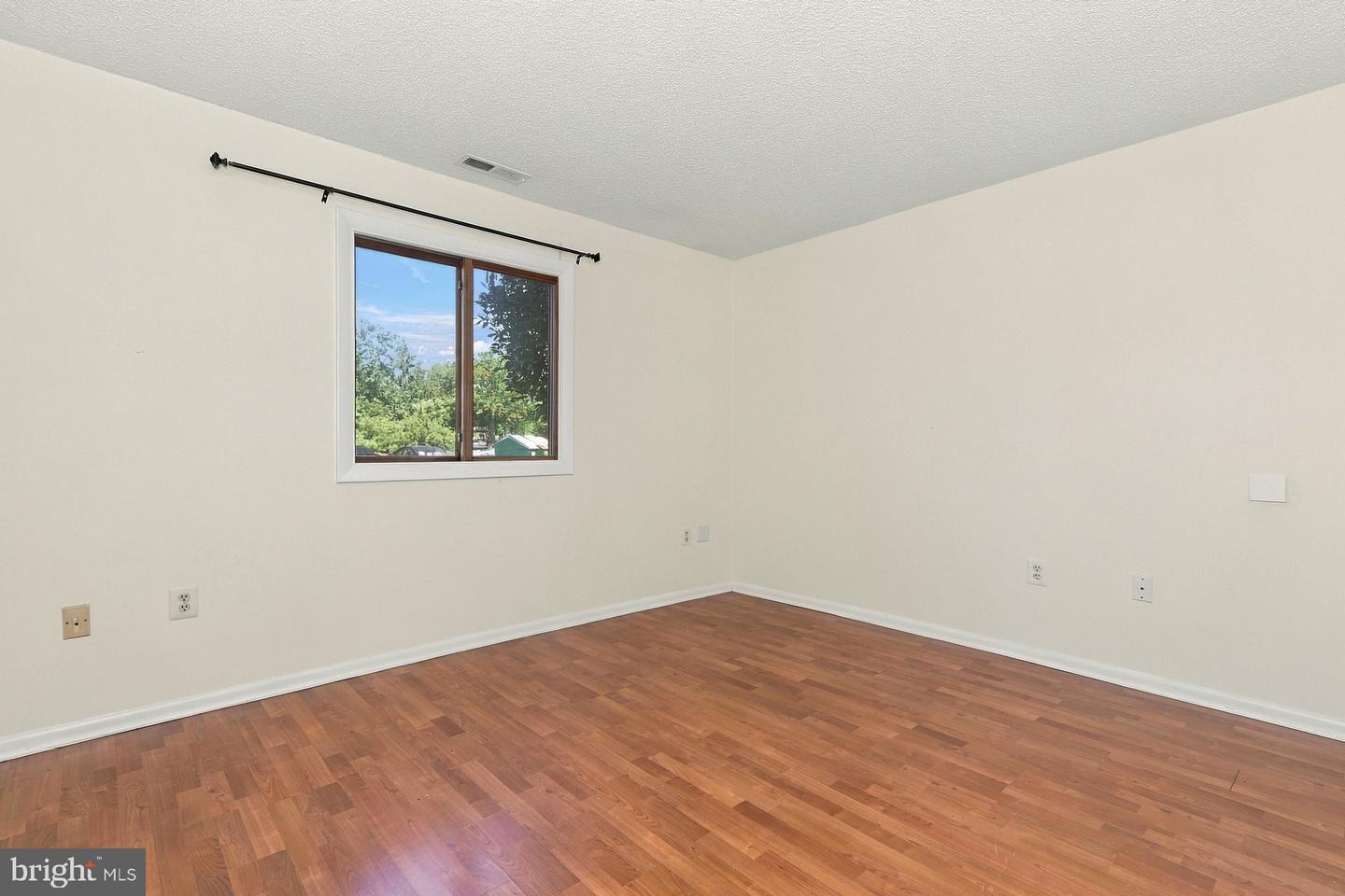 5007 Ravens Crest Dr Property Photo 12