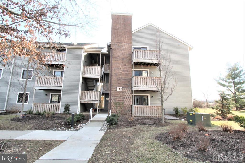 1219 RAVENS CREST DR Property Photo 1
