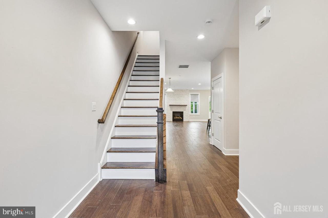 52 Riverwalk Riv Property Photo 7