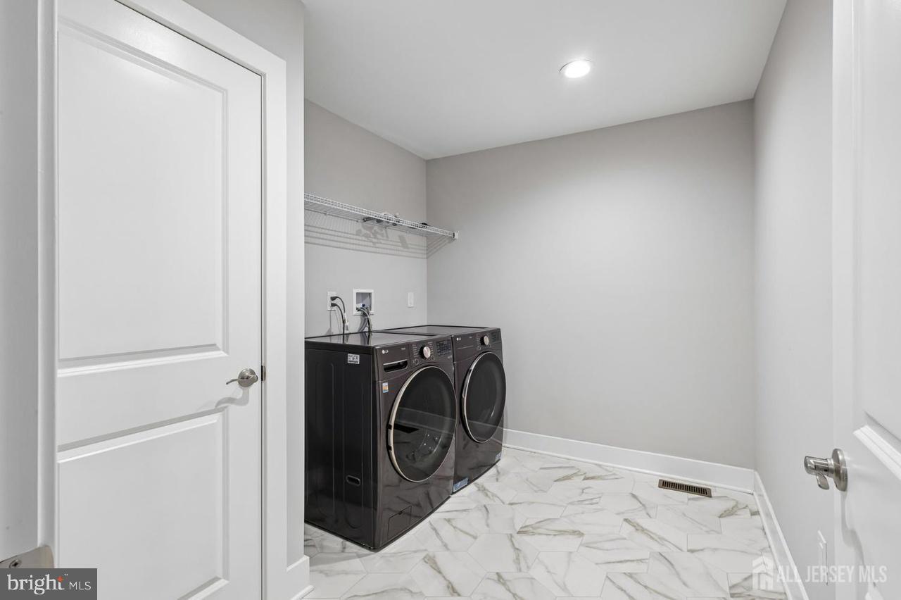52 Riverwalk Riv Property Photo 20
