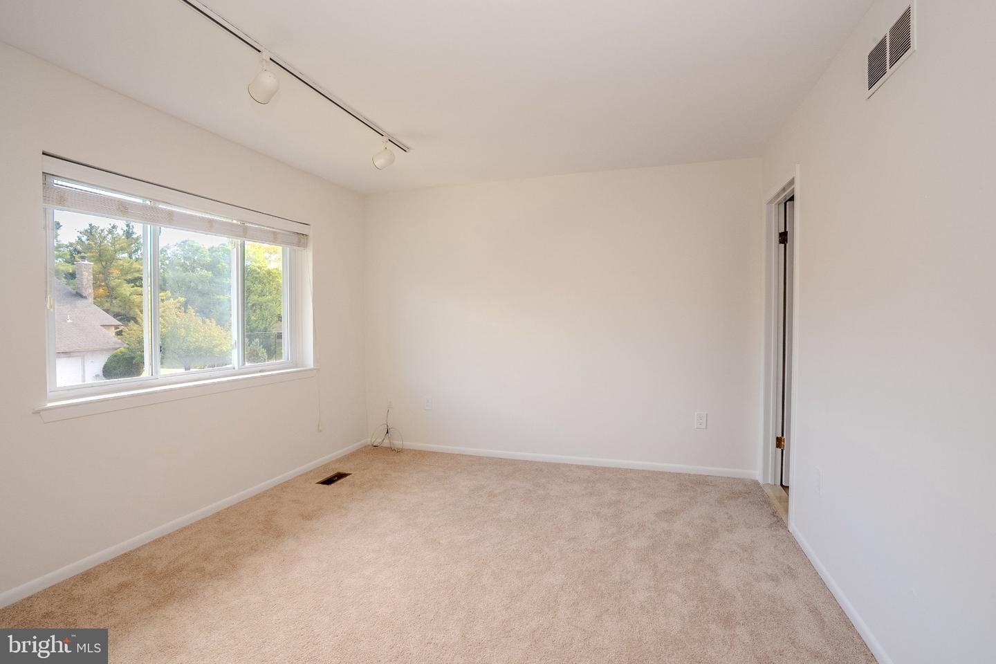41 Tennyson Dr Property Photo 24