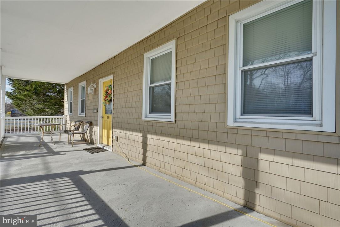130 Thomas Ave Property Photo 11