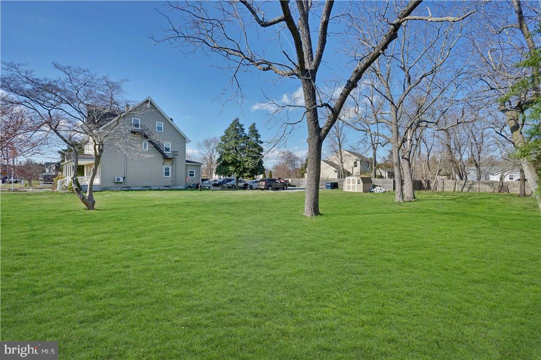 130 Thomas Ave Property Photo 12
