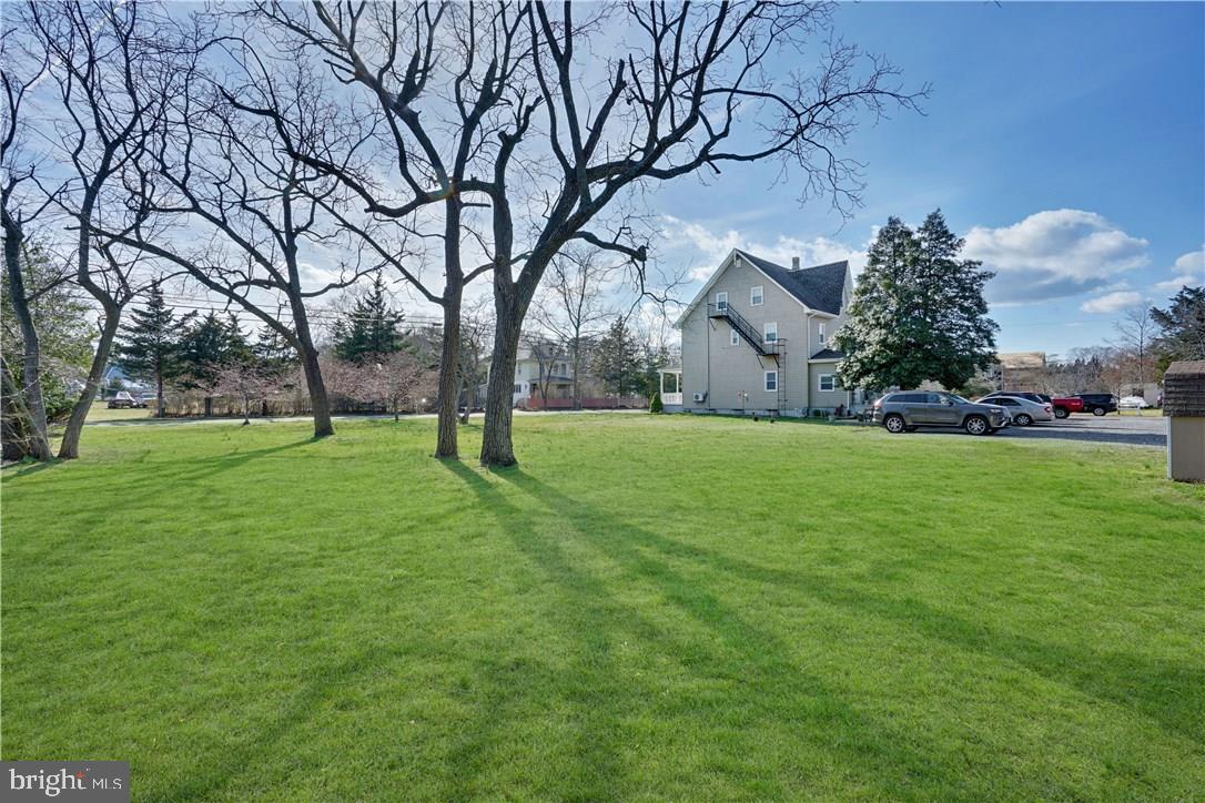130 Thomas Ave Property Photo 13