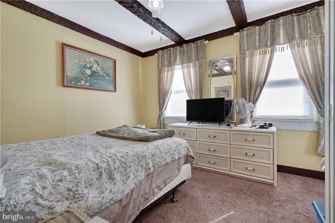 130 Thomas Ave Property Photo 25