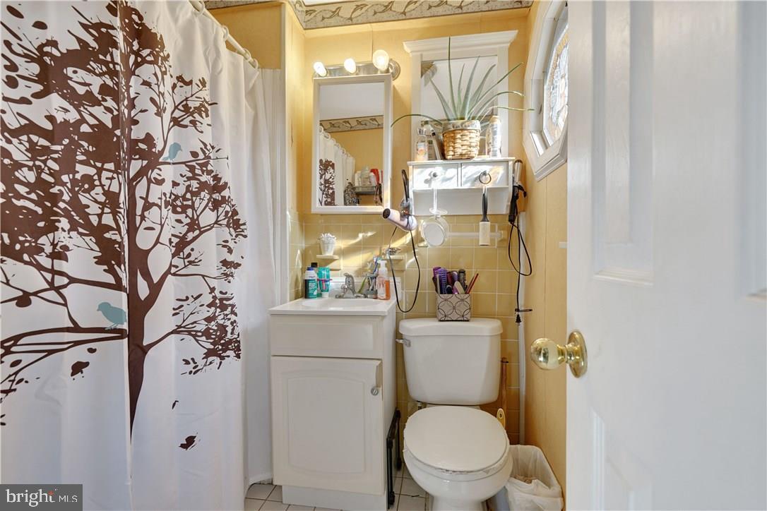 130 Thomas Ave Property Photo 30