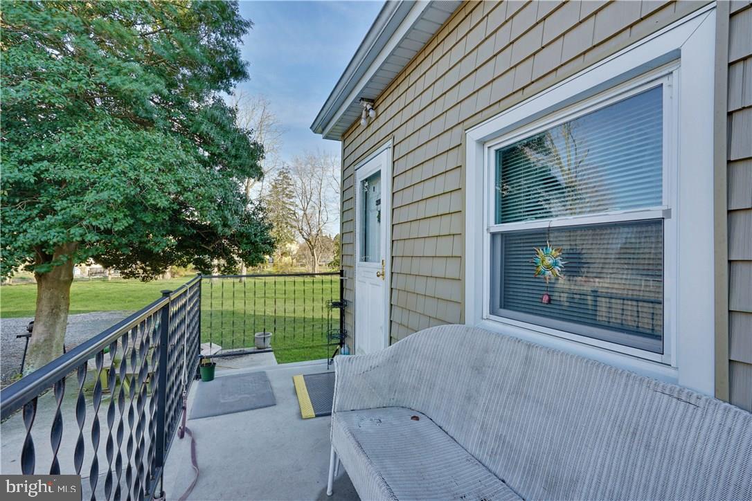 130 Thomas Ave Property Photo 35
