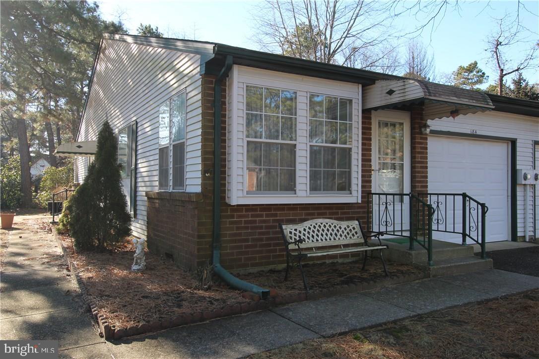 18a Sunset Rd Property Photo 1