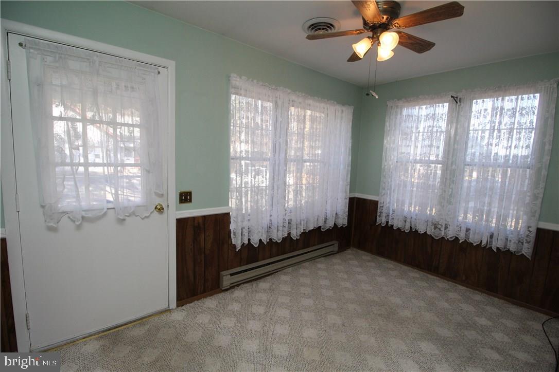 18a Sunset Rd Property Photo 2