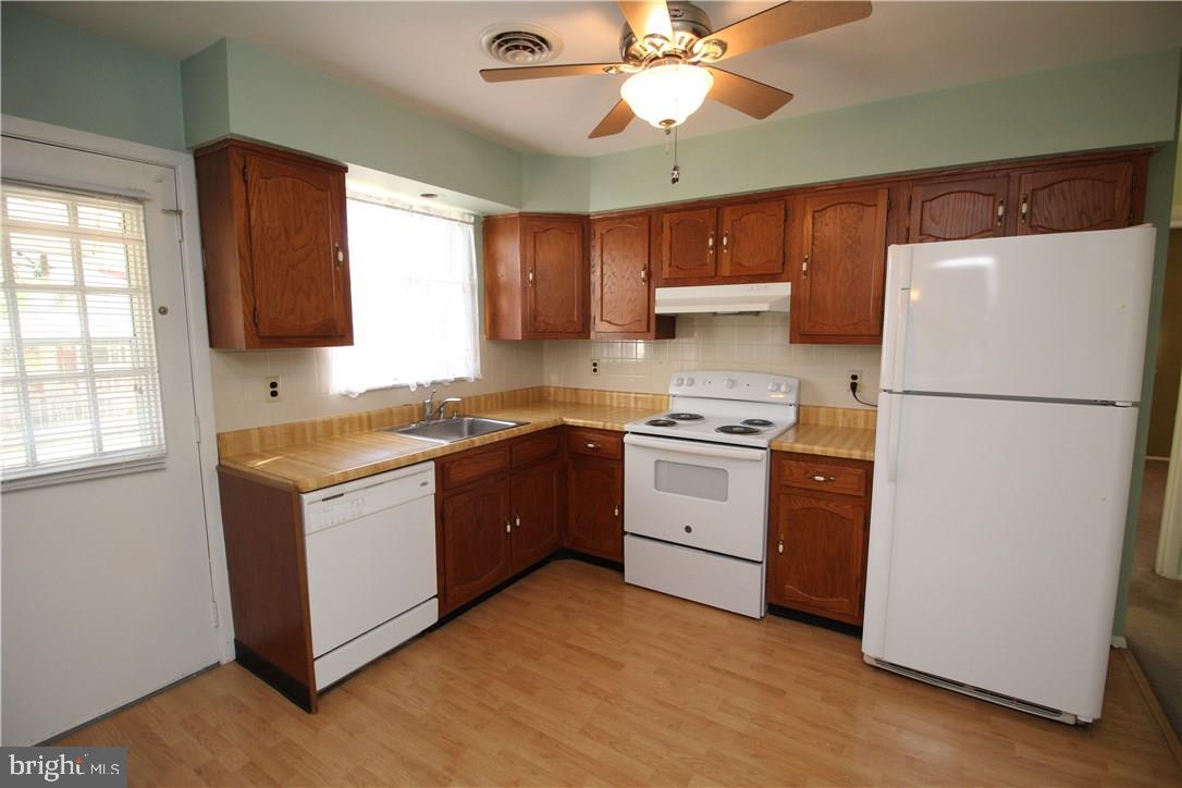 18a Sunset Rd Property Photo 6