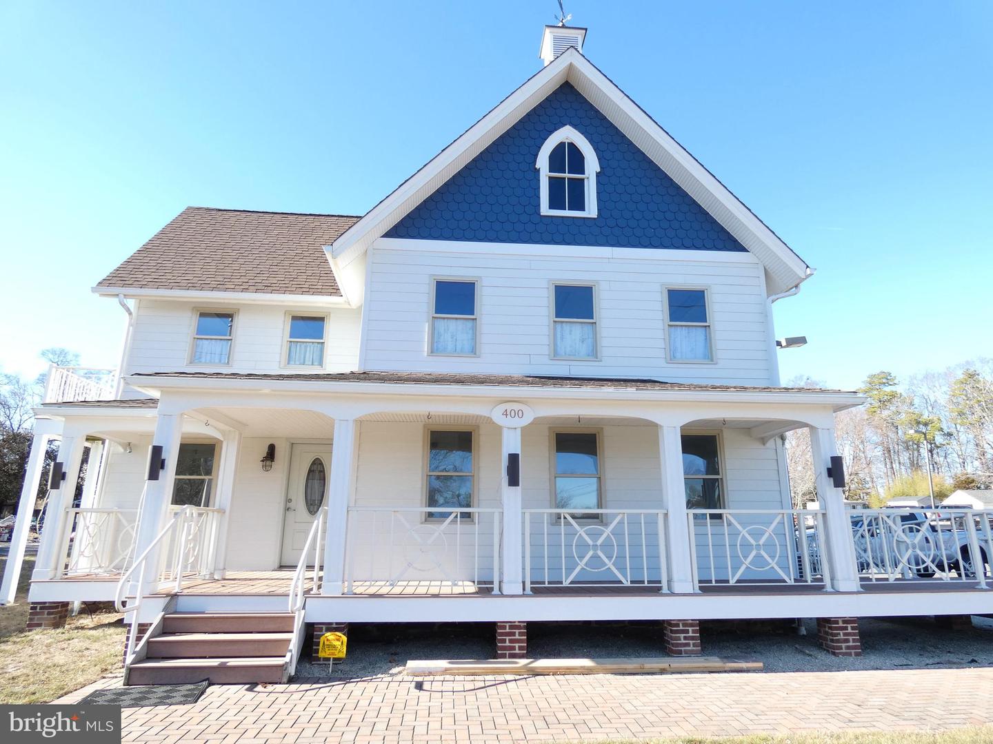 400 S Main St Property Photo 1