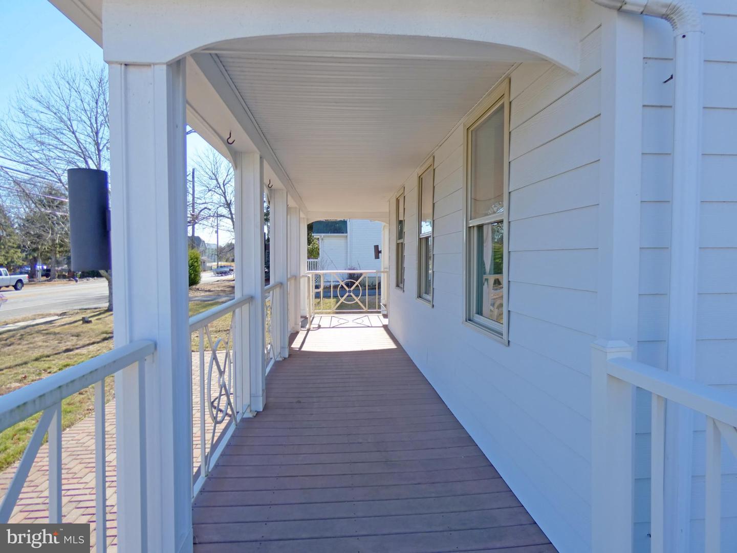 400 S Main St Property Photo 4