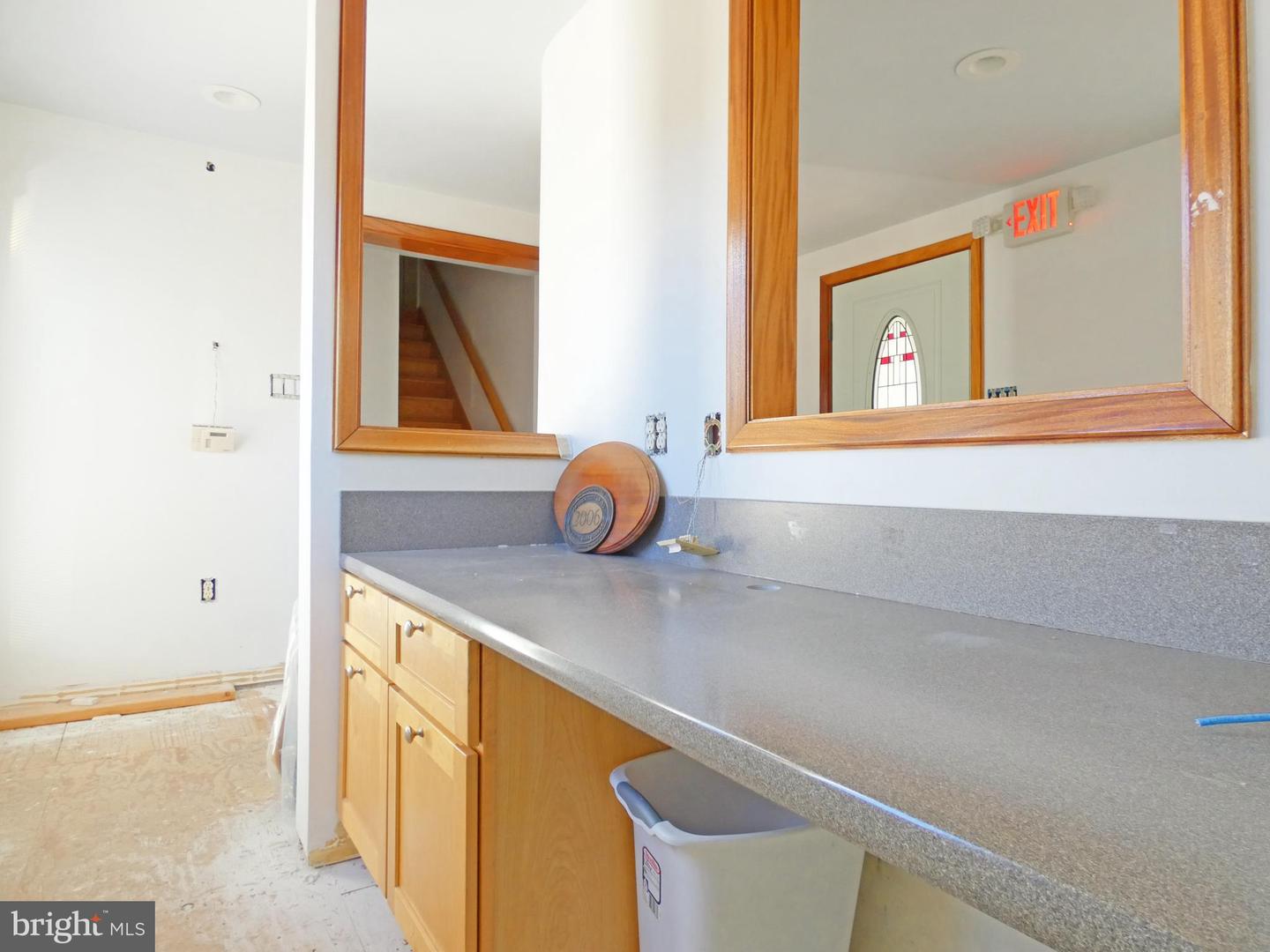 400 S Main St Property Photo 10