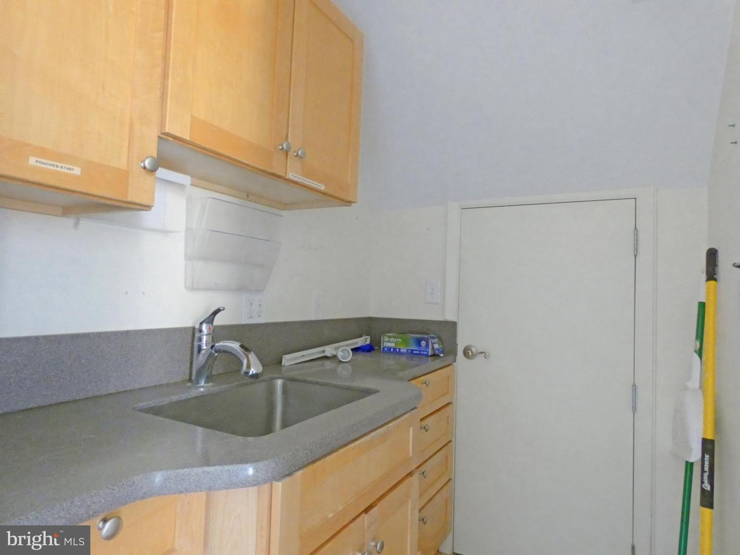 400 S Main St Property Photo 14