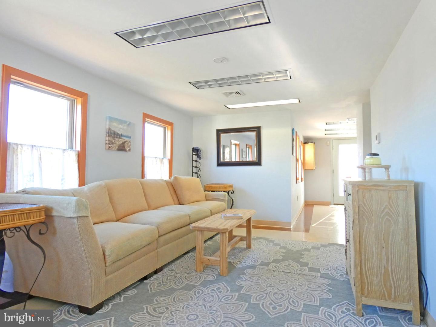 400 S Main St Property Photo 22