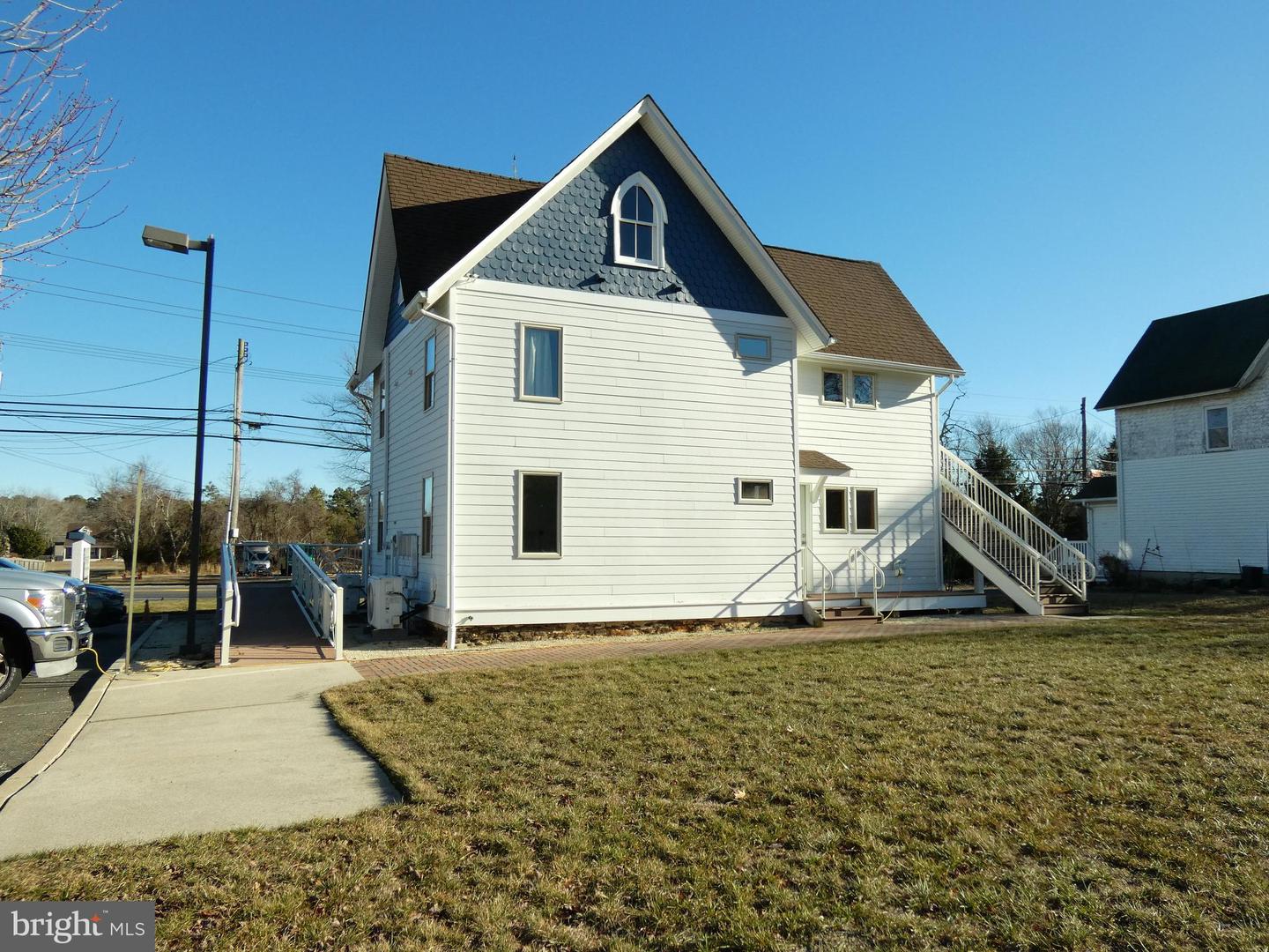 400 S Main St Property Photo 36