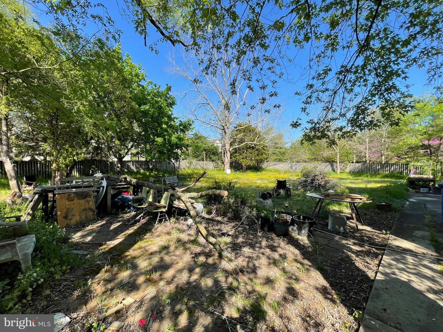 348 E Bay Ave Property Photo 8