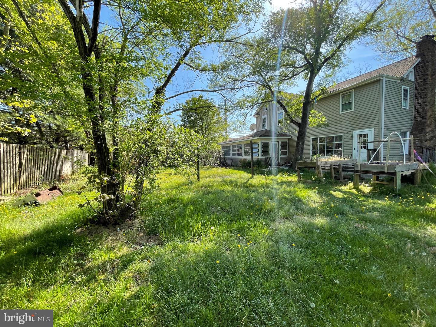 348 E Bay Ave Property Photo 16