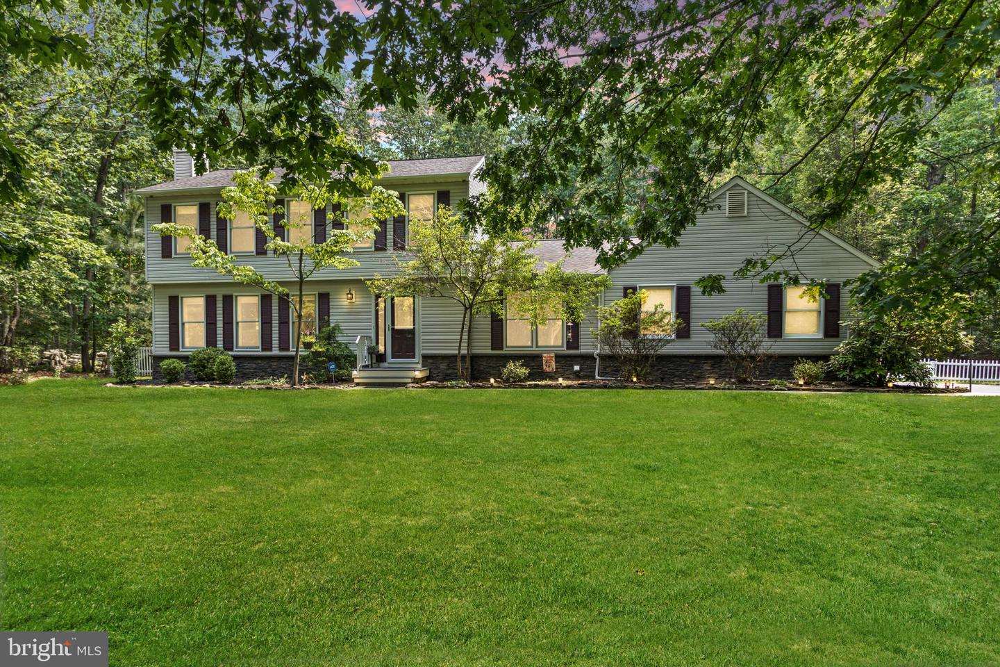 7 Holly Hill Dr Property Photo 1
