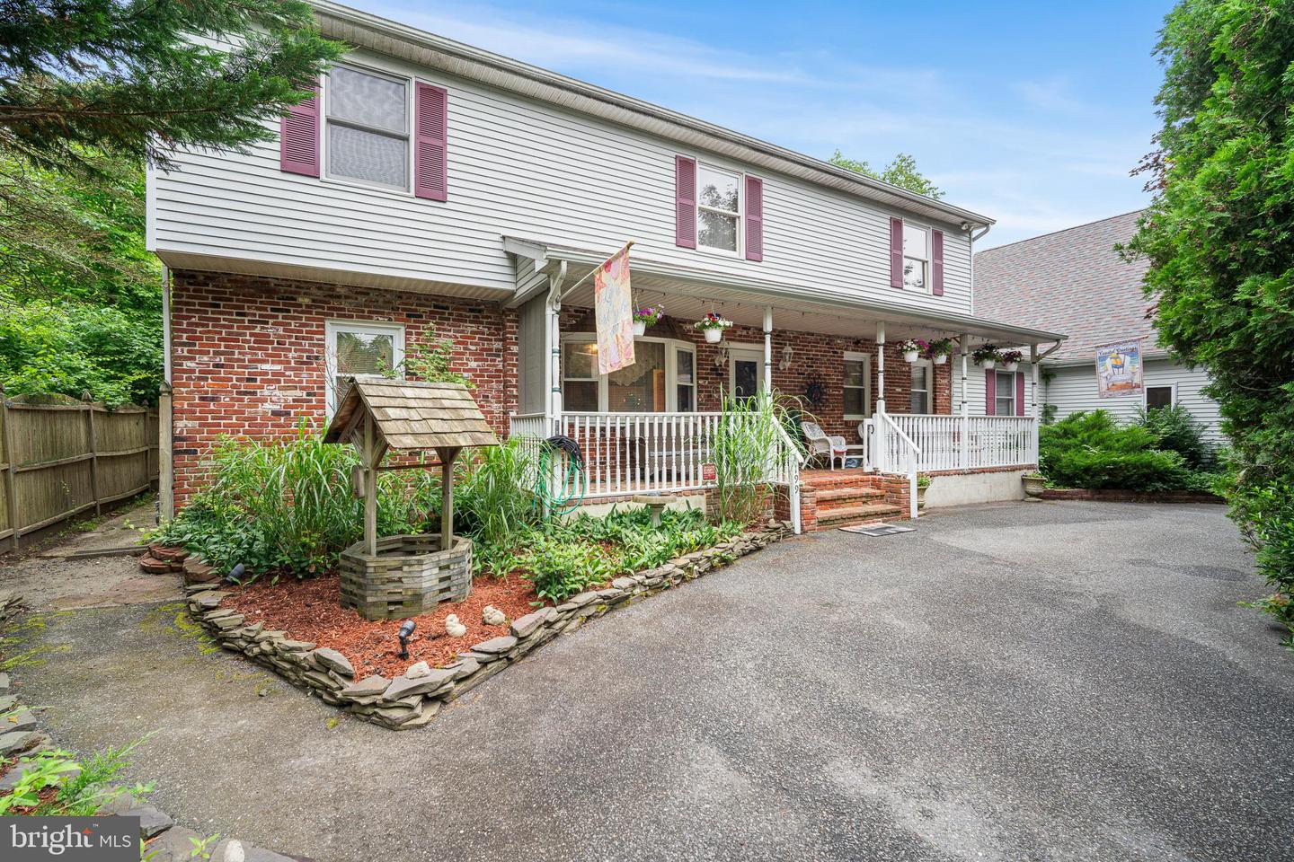199 COX AVE