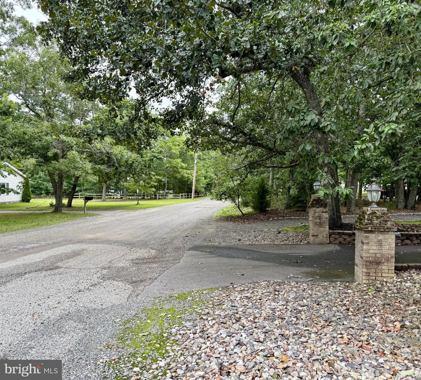 0 Pinewood Property Photo 4
