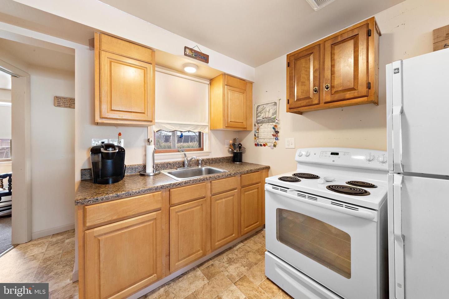 2561 Second Property Photo 16