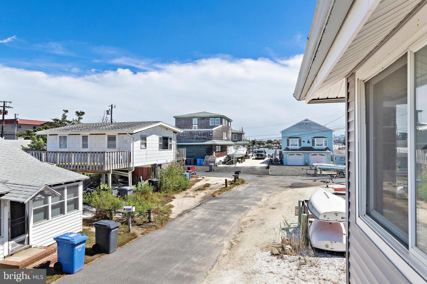 2561 Second Property Photo 31