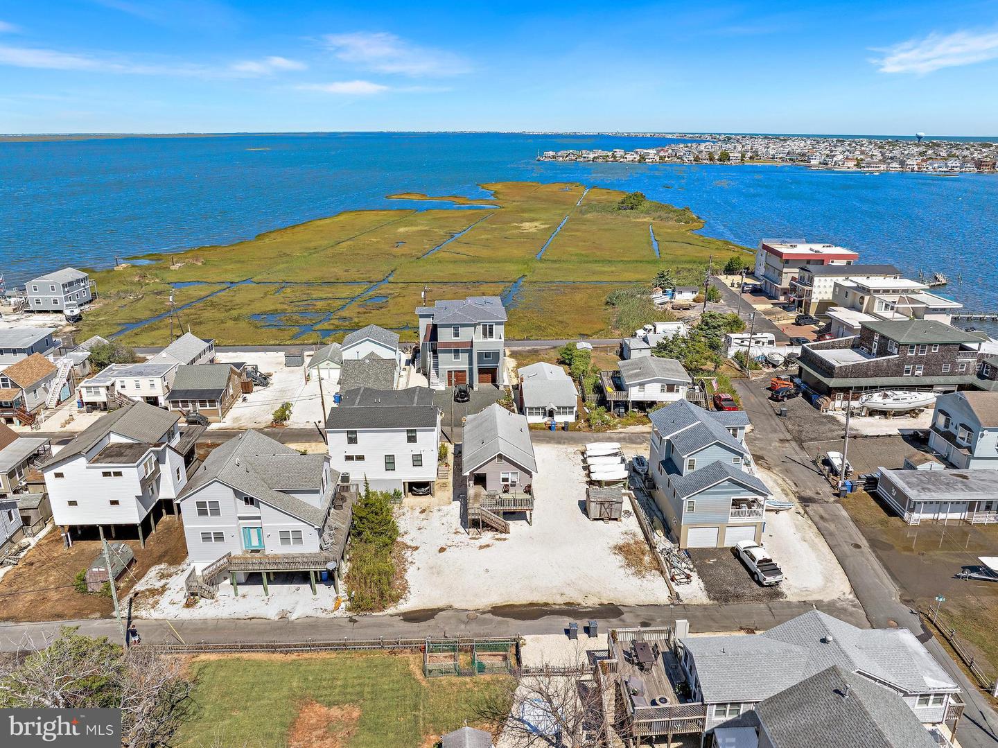 2561 Second Property Photo 45