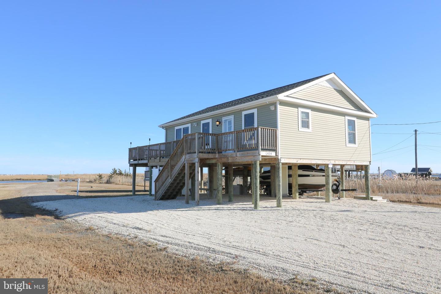 434 Dock Rd Property Photo 1